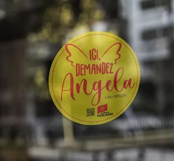 ICI, demandez Angela...